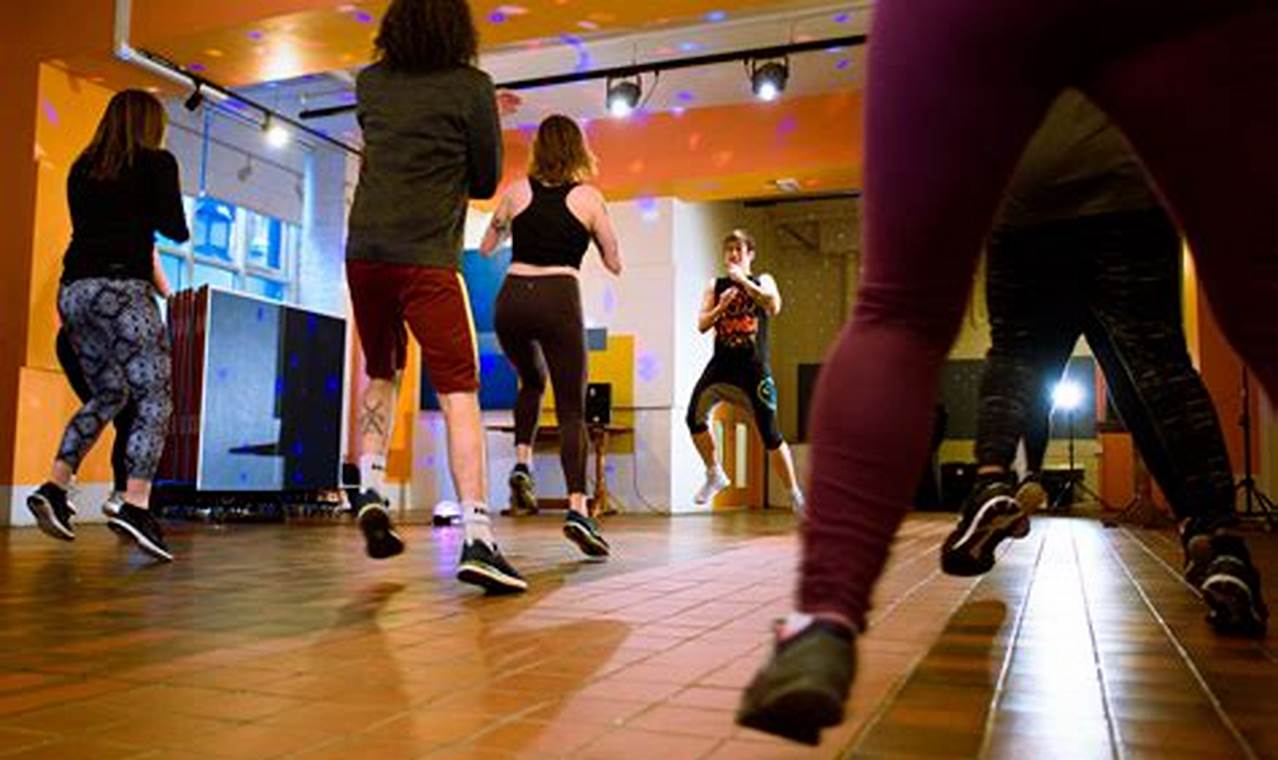 Learn Zumba Classes in Spanish: Dance Your Way Fit! The Ultimate Zumba Guide: Dance Your Way to a Healthier You Learn Zumba Classes in Spanish: Dance Your Way Fit! | The Ultimate Zumba Guide: Dance Your Way to a Healthier You